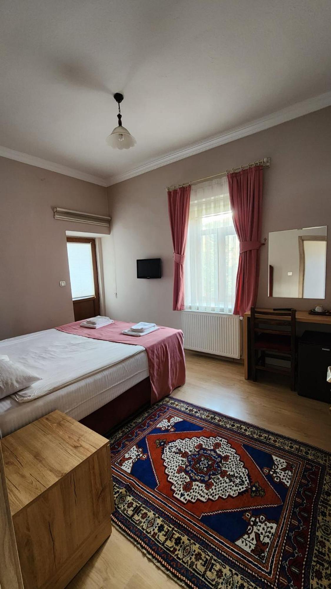 Yildiz Hotel 于尔居普 外观 照片