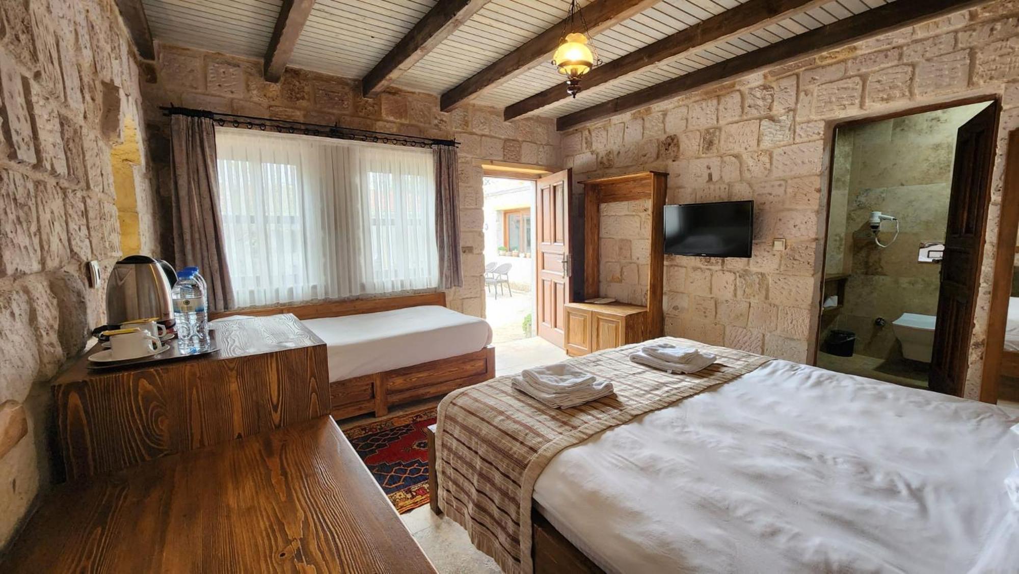 Yildiz Hotel 于尔居普 外观 照片