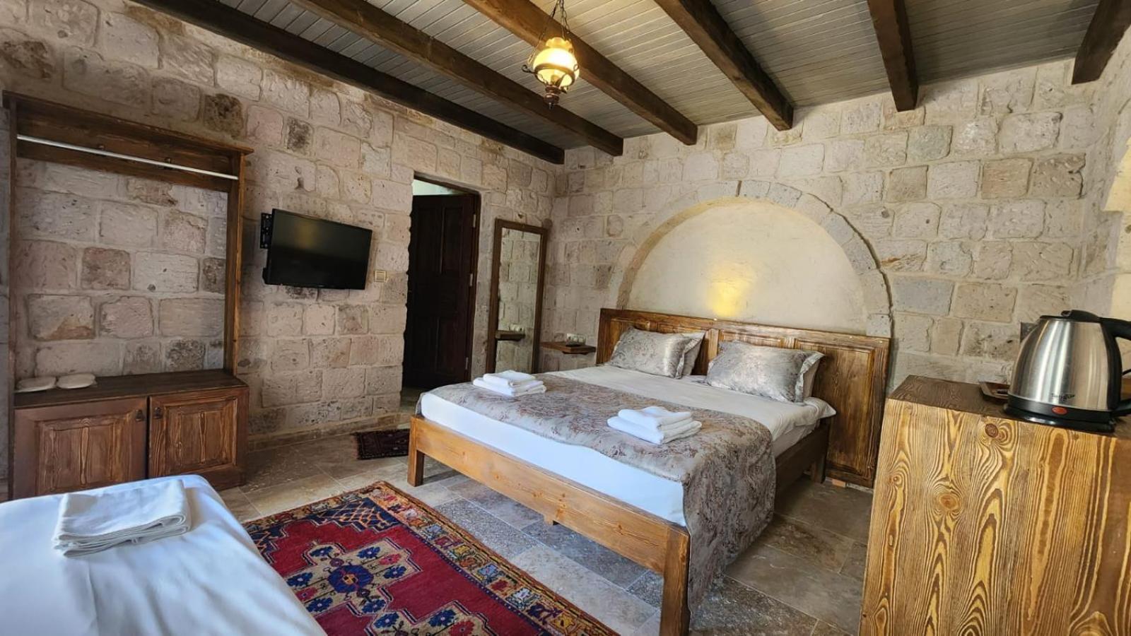 Yildiz Hotel 于尔居普 外观 照片